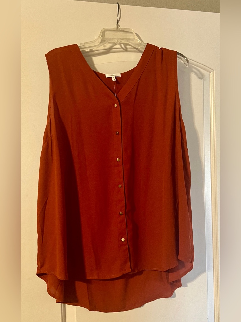 Maurices Sleeveless Button-Front Blouse in Rust